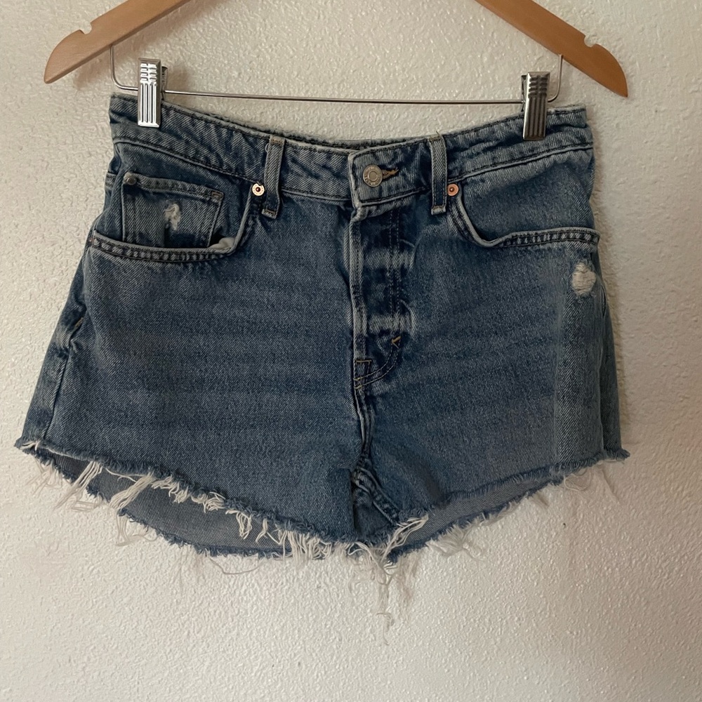 &Denim 100% Cotton 90’s Boyfriend Cut Off Shorts ButtonFly Distressed Size 6